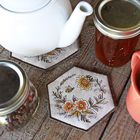 Rustic Elegance Bees & Blooms Hexagon Trivet (In-the-Hoop)