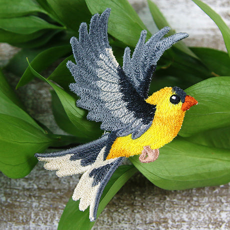 Free-Flying Goldfinch (In-the-Hoop)